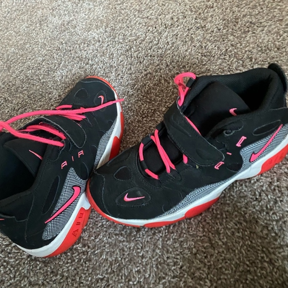 Nike Kids Black and Pink Sneakers